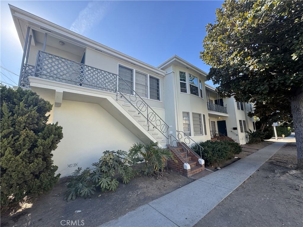 5078 Pickford St - Photo 2 of 10
