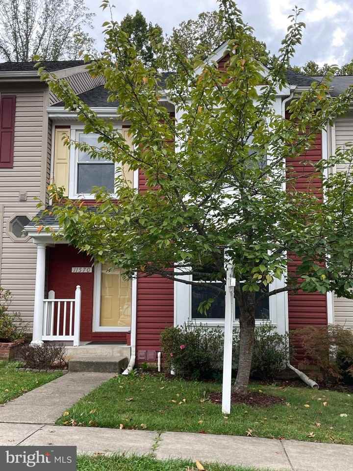 11570 Hill Meade Ln - Photo 3 of 31