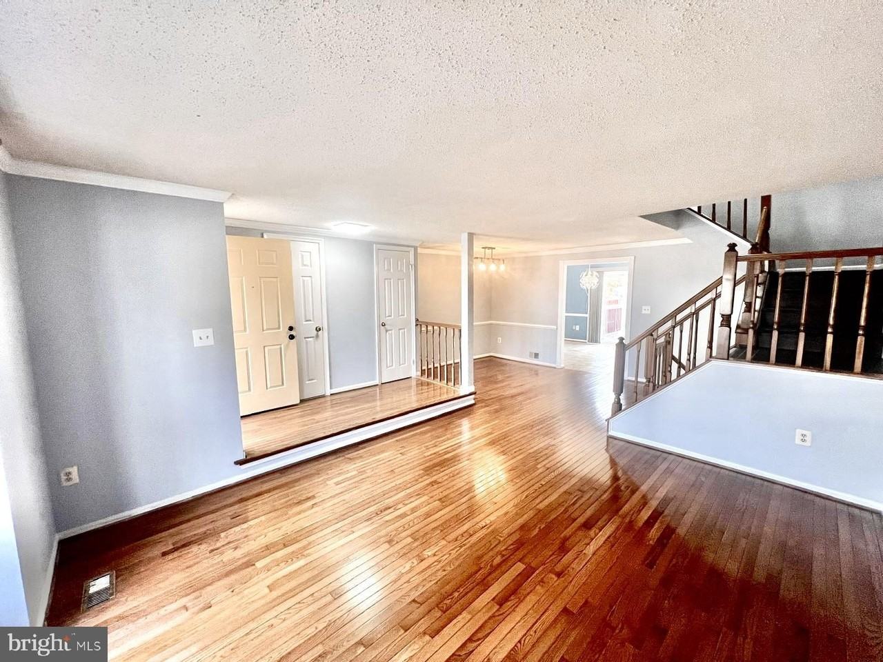 11570 Hill Meade Ln - Photo 6 of 31