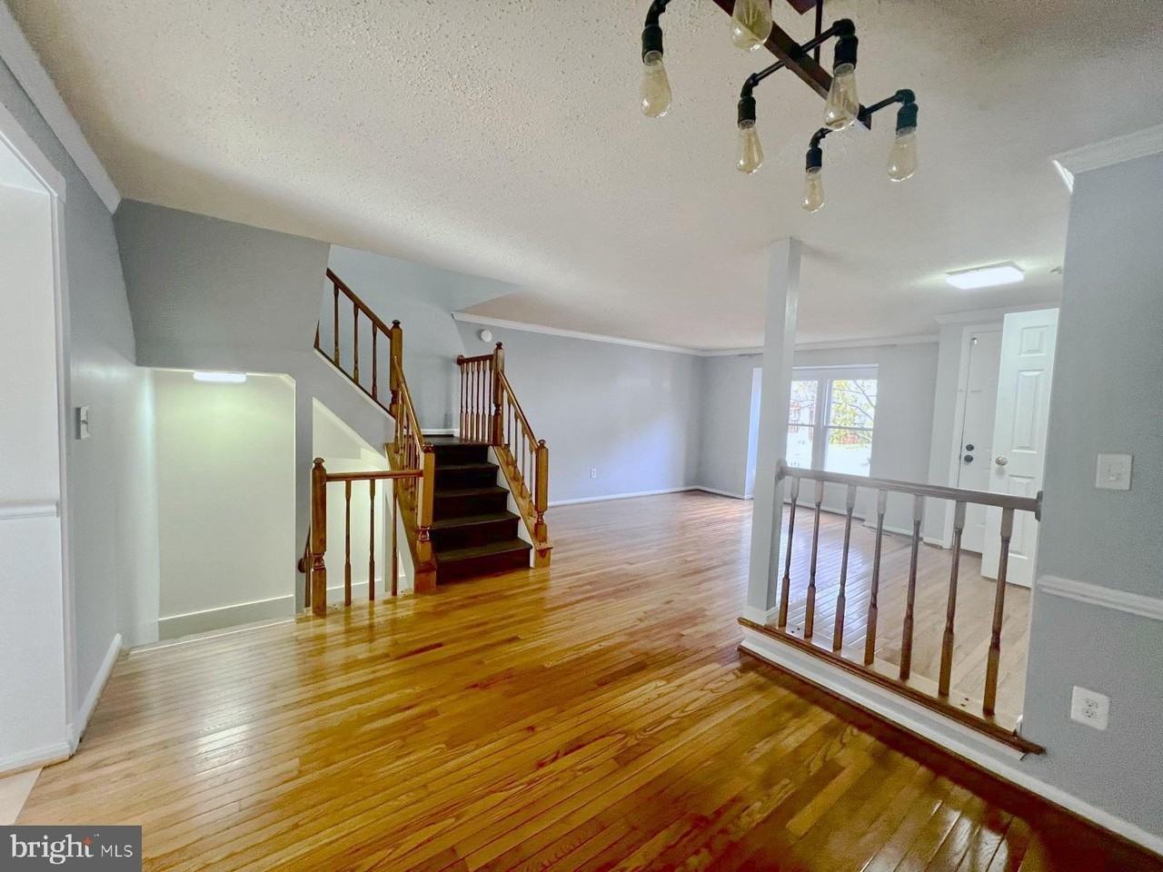 11570 Hill Meade Ln - Photo 7 of 31