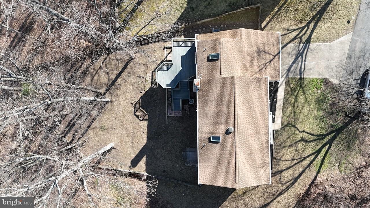 3480 Wainscott Pl - Photo 3 of 4