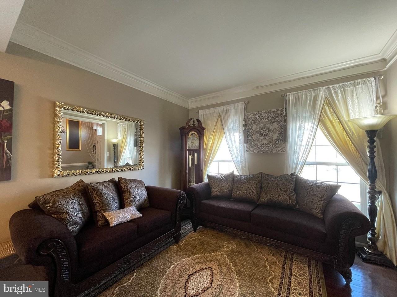 8705 Harefield Ln - Photo 5 of 50