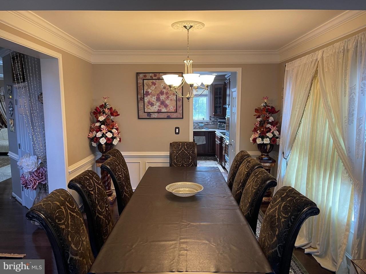 8705 Harefield Ln - Photo 7 of 50