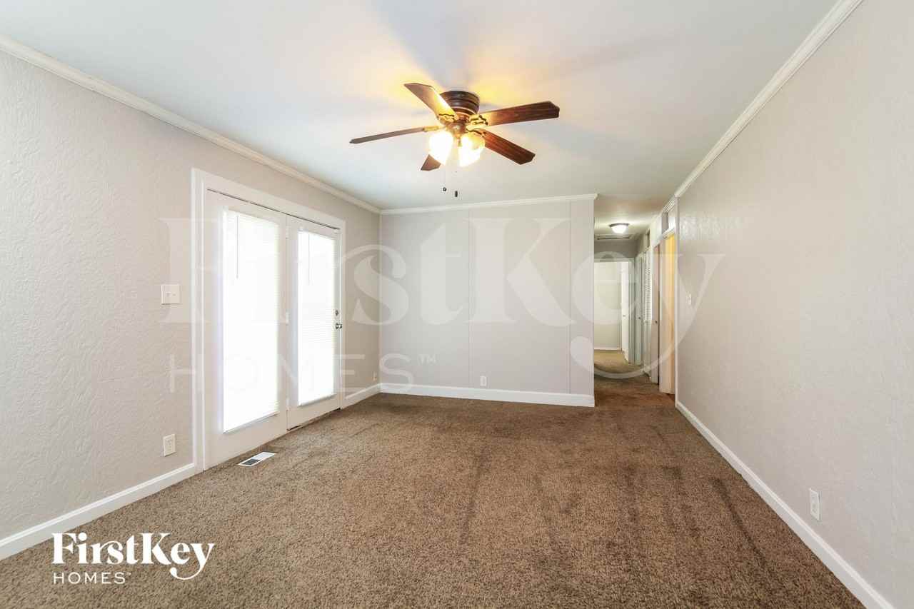 6107 Est - Photo 3 of 15