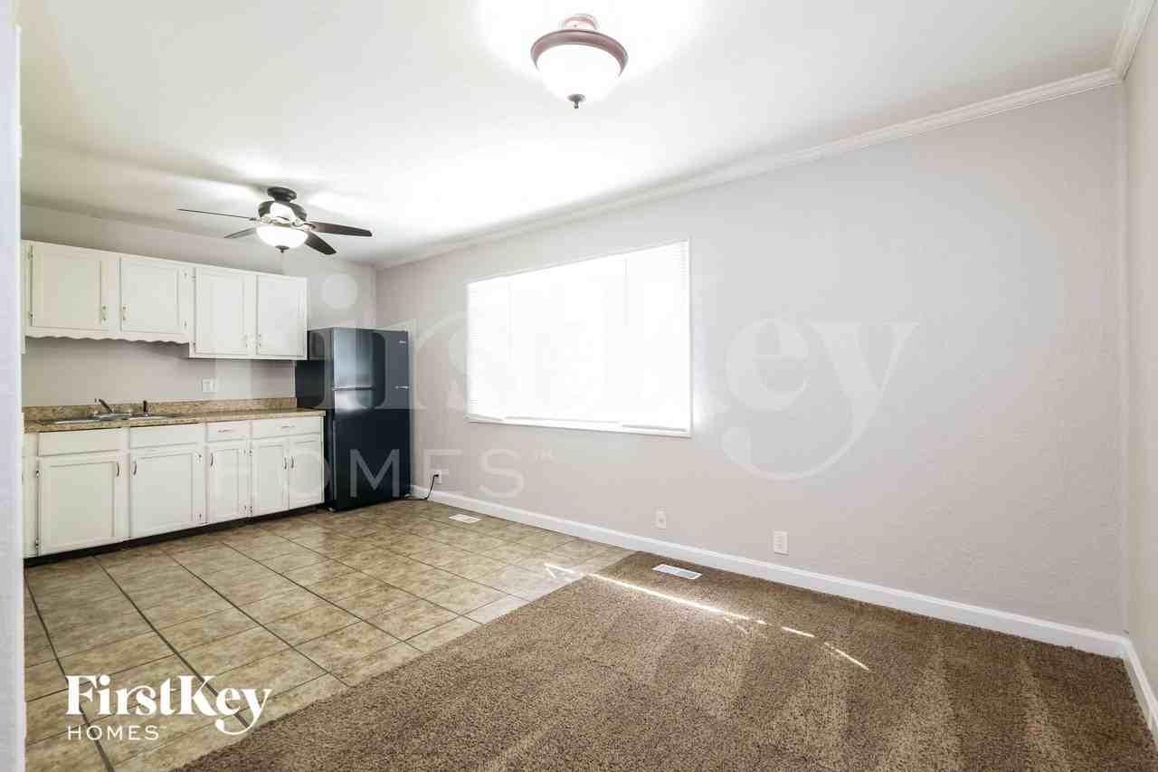 6107 Est - Photo 4 of 15