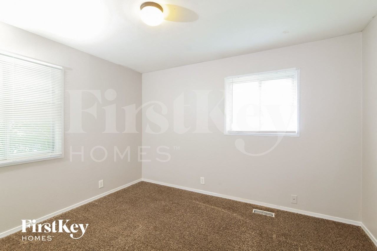 6107 Est - Photo 7 of 15