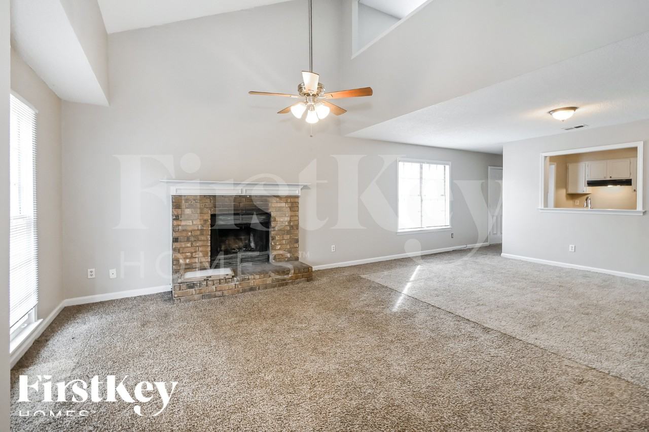 5855 Plum Valley Dr - Photo 3 of 16