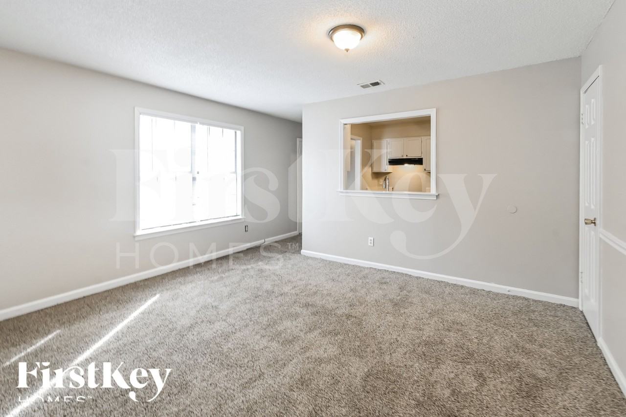 5855 Plum Valley Dr - Photo 5 of 16