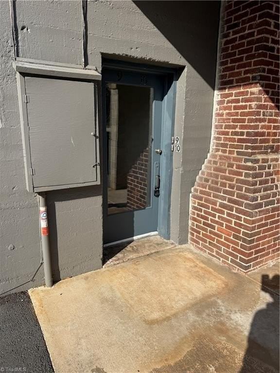 1416 Glade St #10 - Photo 2 of 8