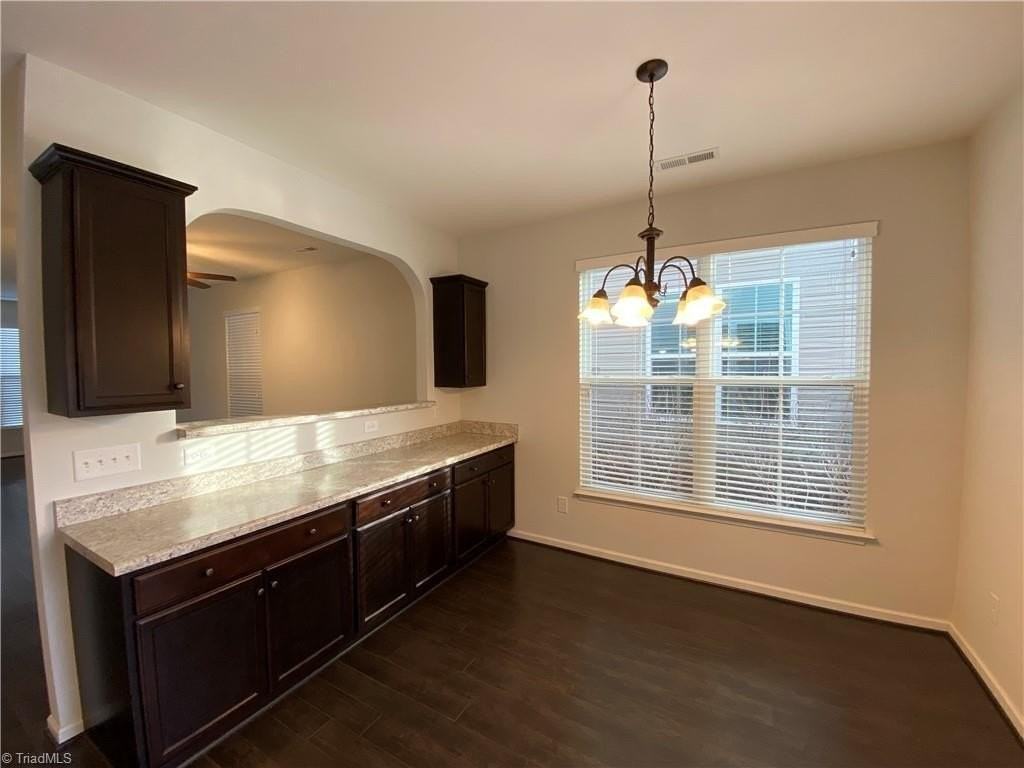 5454 Farm House Trl - Photo 4 of 19