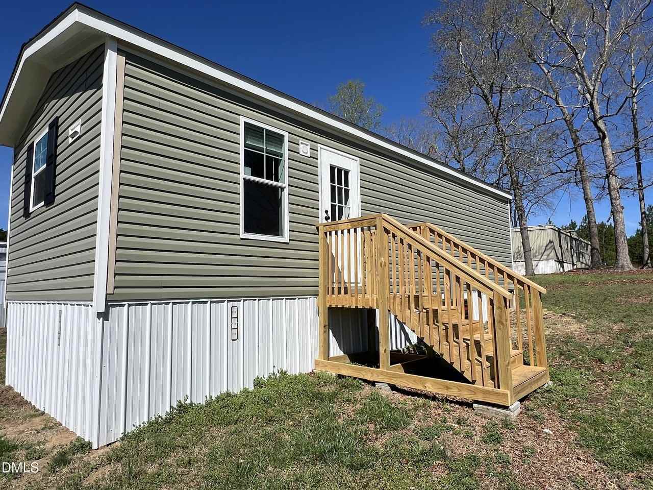 198 Pine Forest Loop - Photo 3 of 6