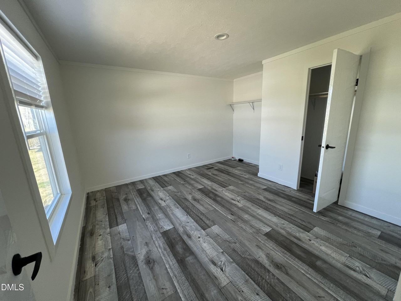 136 Pine Forest Loop - Photo 6 of 6