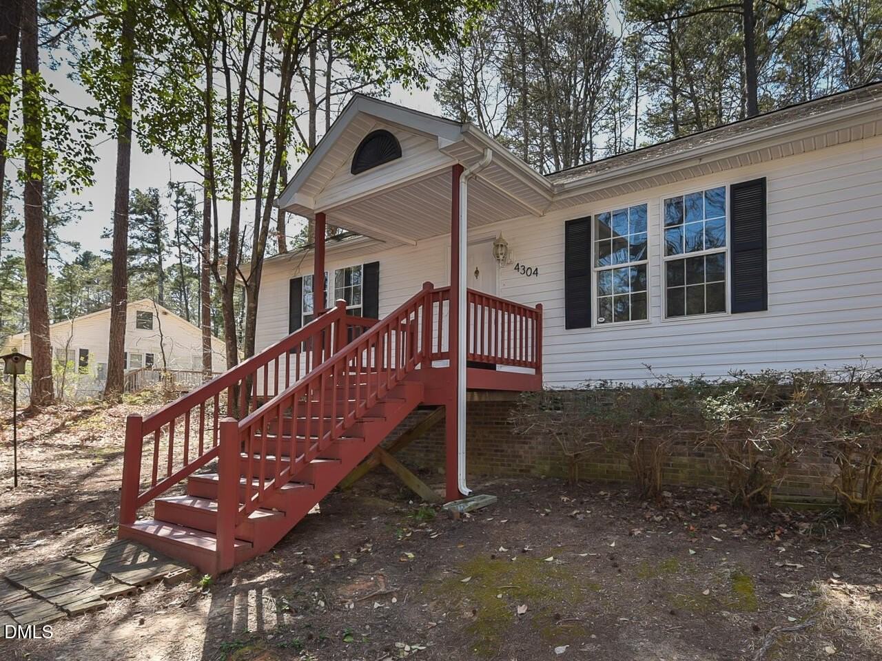 4304 Amherst St - Photo 6 of 32