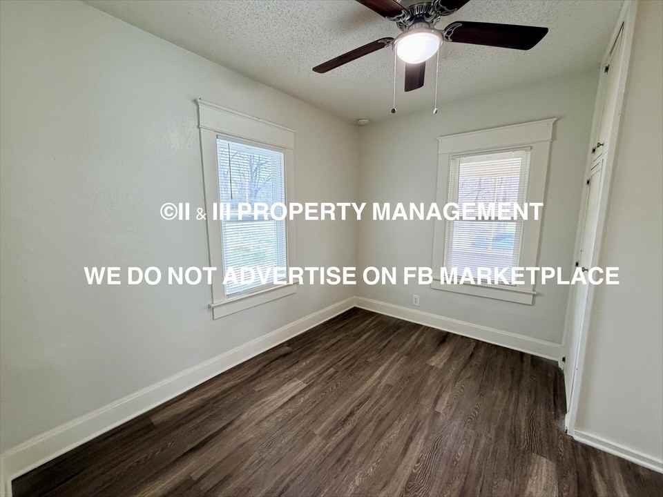 3058 N 29th St #1 - Photo 4 of 16