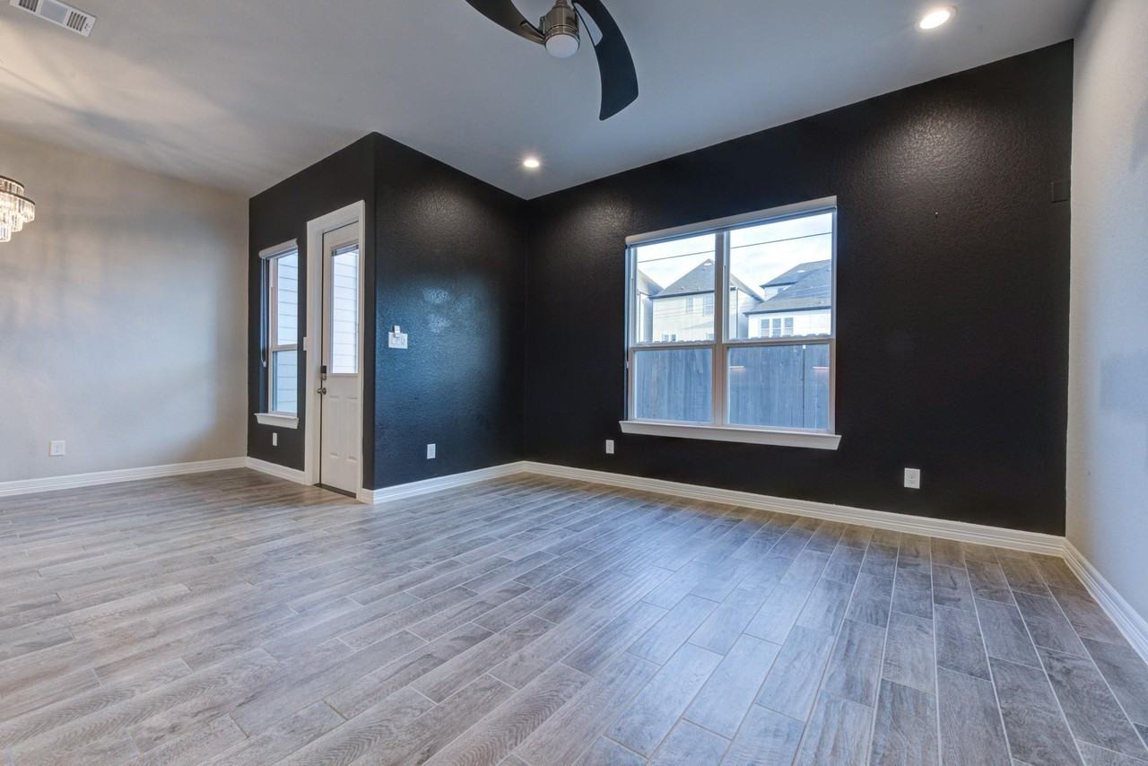 11010 Crescent Light Way #1 - Photo 4 of 32