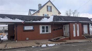 featured image of 585 Fayette St #4