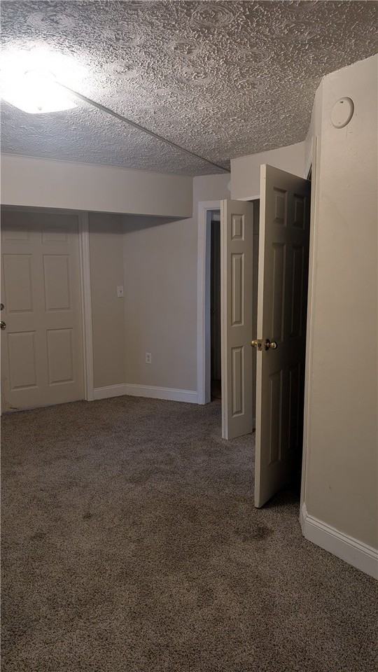 585 Fayette St #4 - Photo 5 of 8