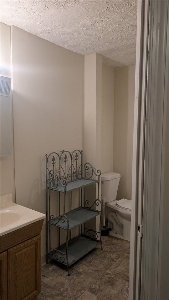 585 Fayette St #4 - Photo 6 of 8