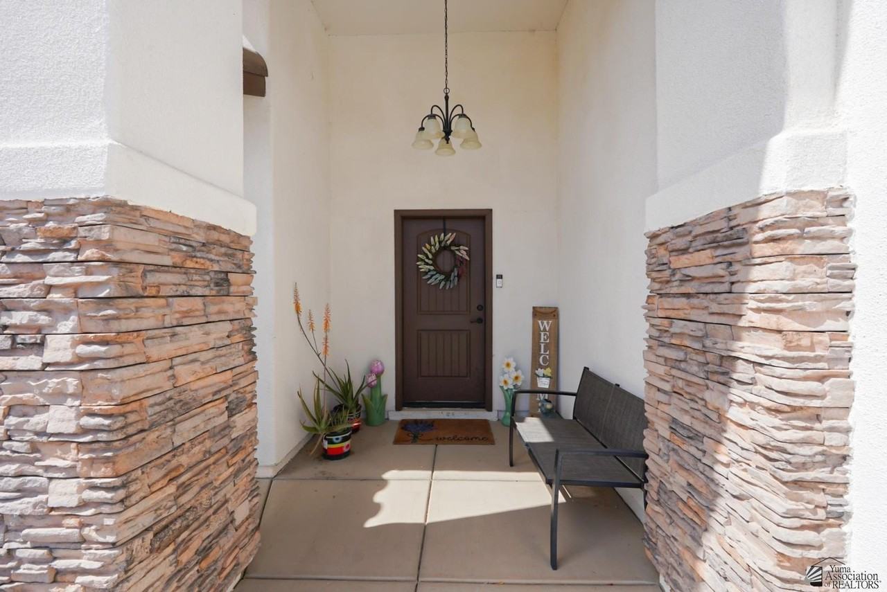 11762 S Gila St - Photo 5 of 25