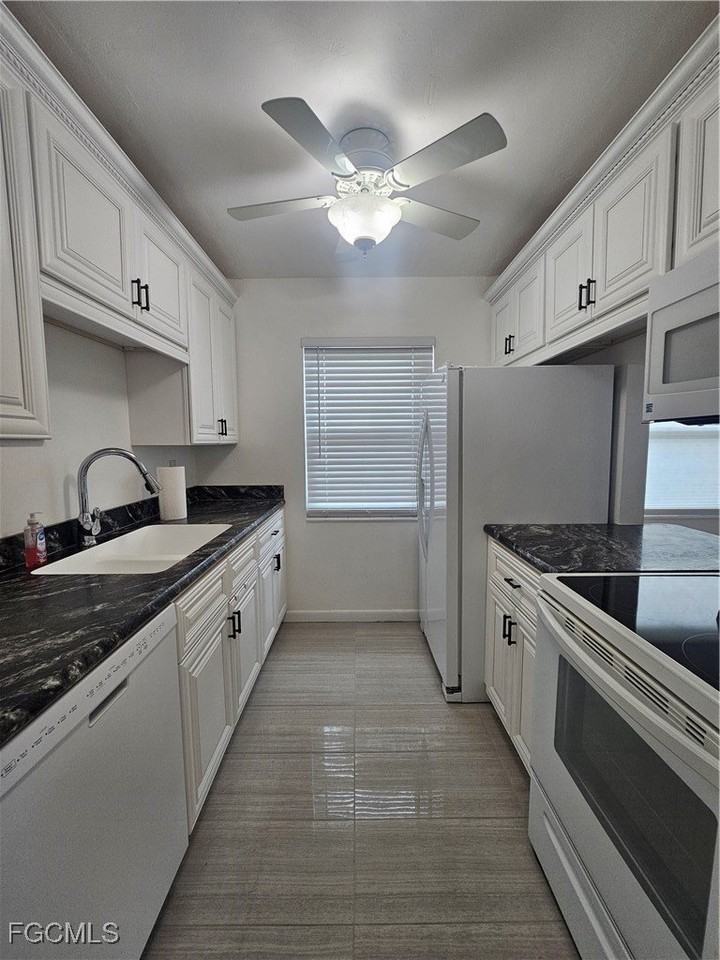 702 Joel Blvd - Photo 3 of 22