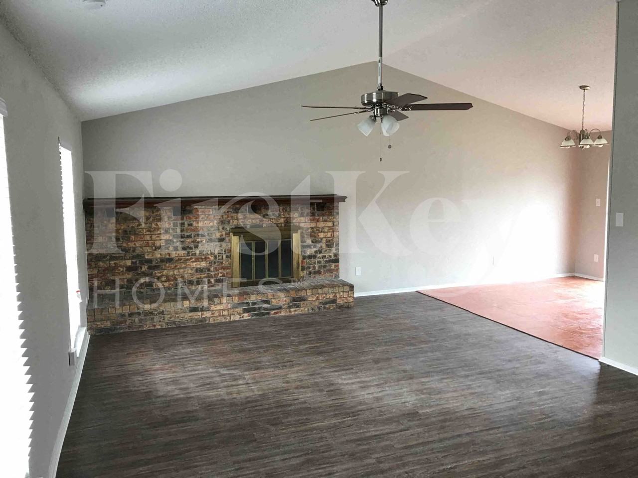 2510 Bentley Dr - Photo 4 of 22