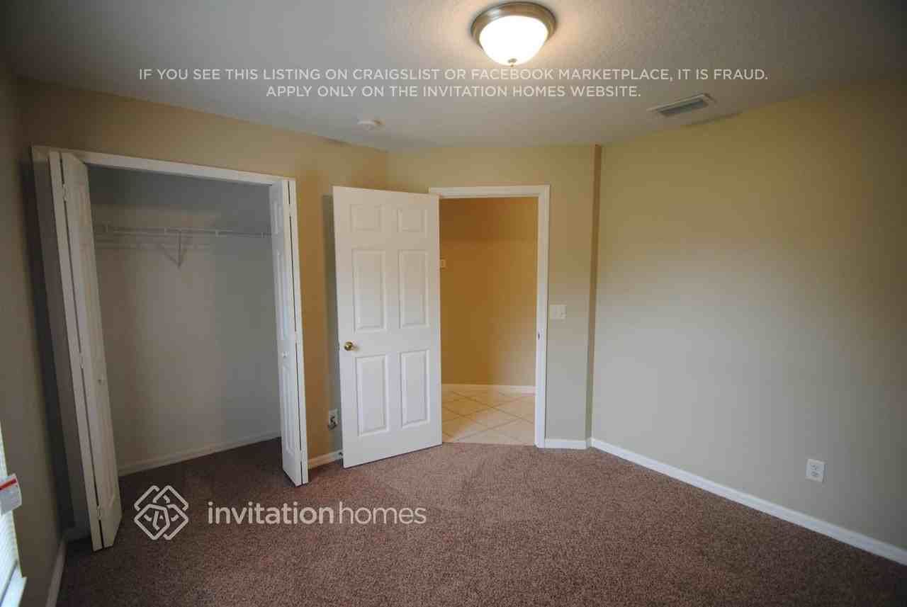 3060 Eldron Blvd Se - Photo 6 of 10