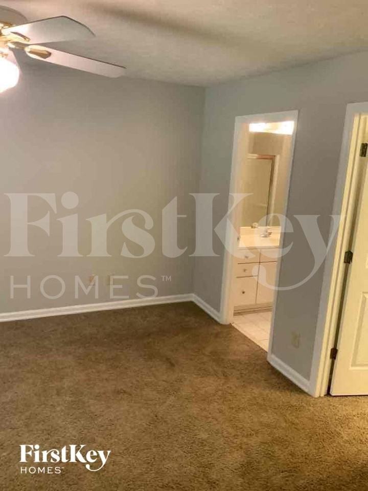 1675 Pilgrim Way - Photo 7 of 16