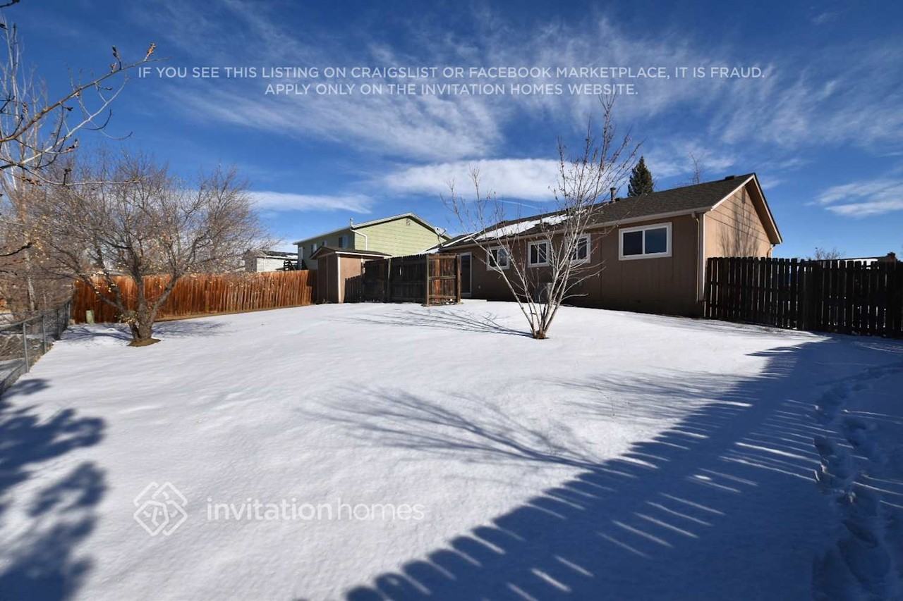 9739 Steele St - Photo 7 of 8