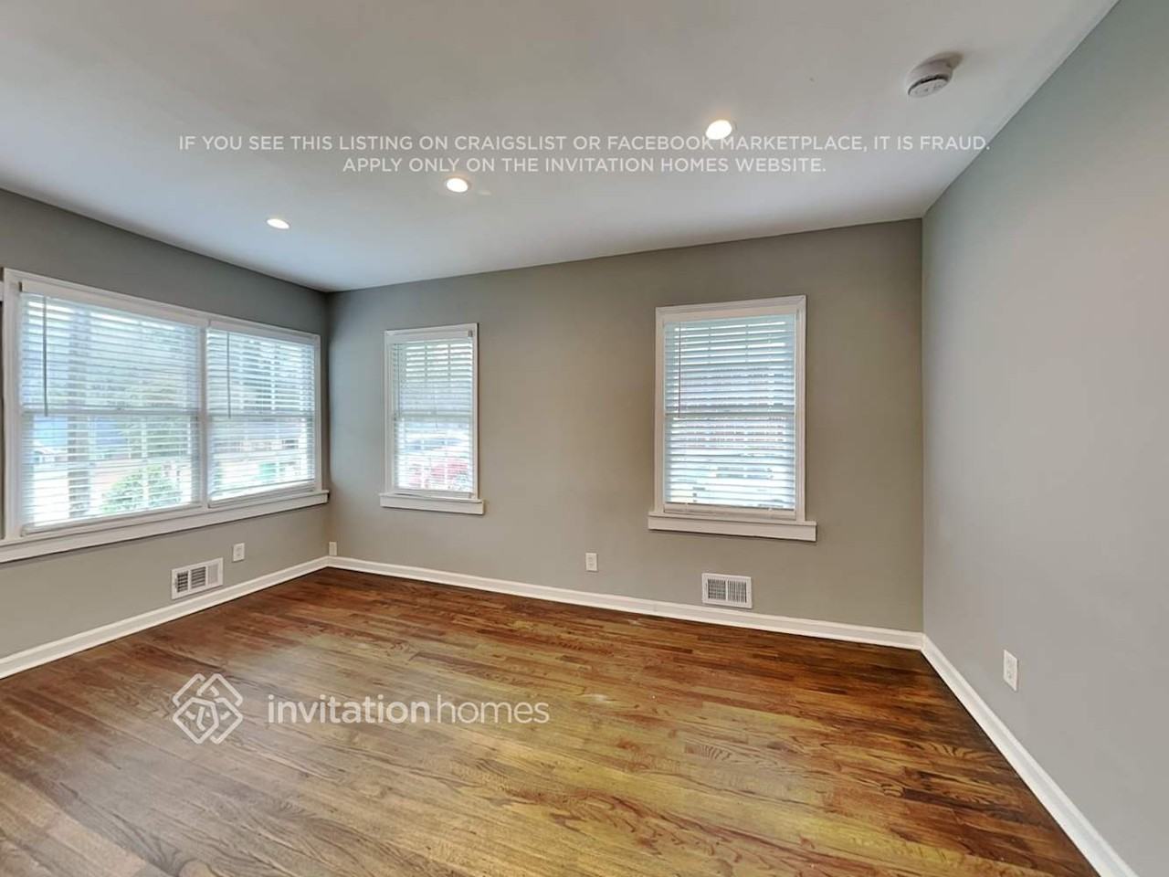 3450 Glenwood Rd - Photo 3 of 17