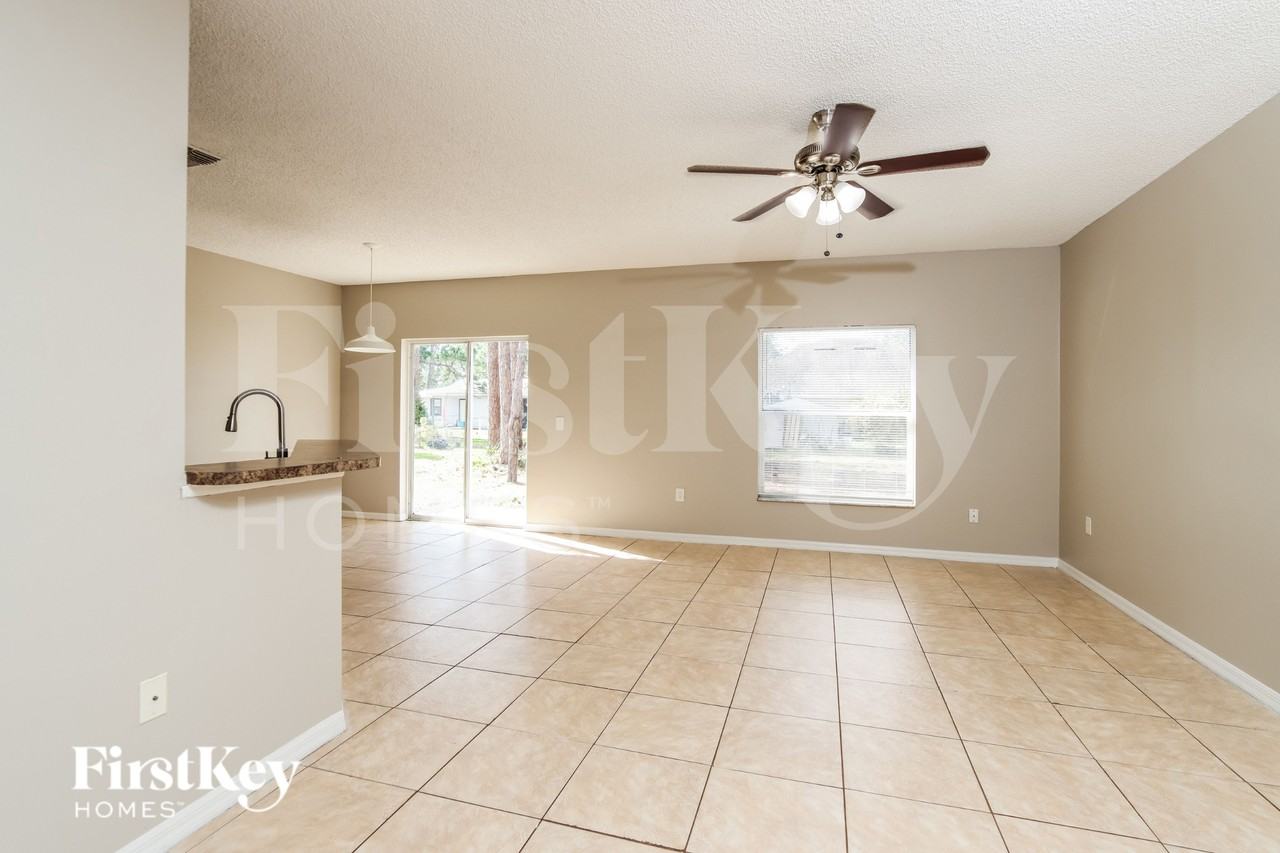 133 Dahl Ave - Photo 3 of 15