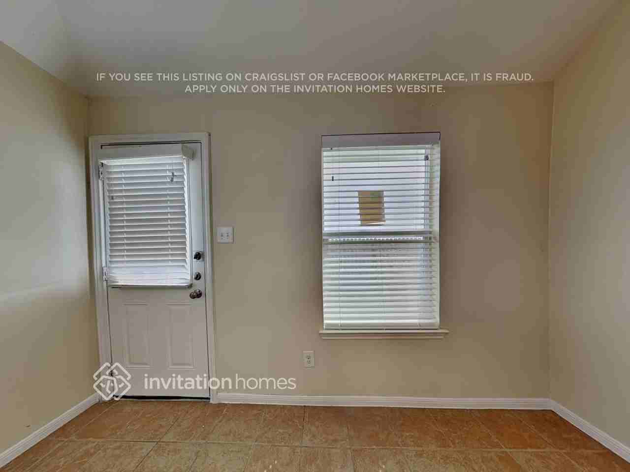 19235 Sandelford Dr - Photo 3 of 18