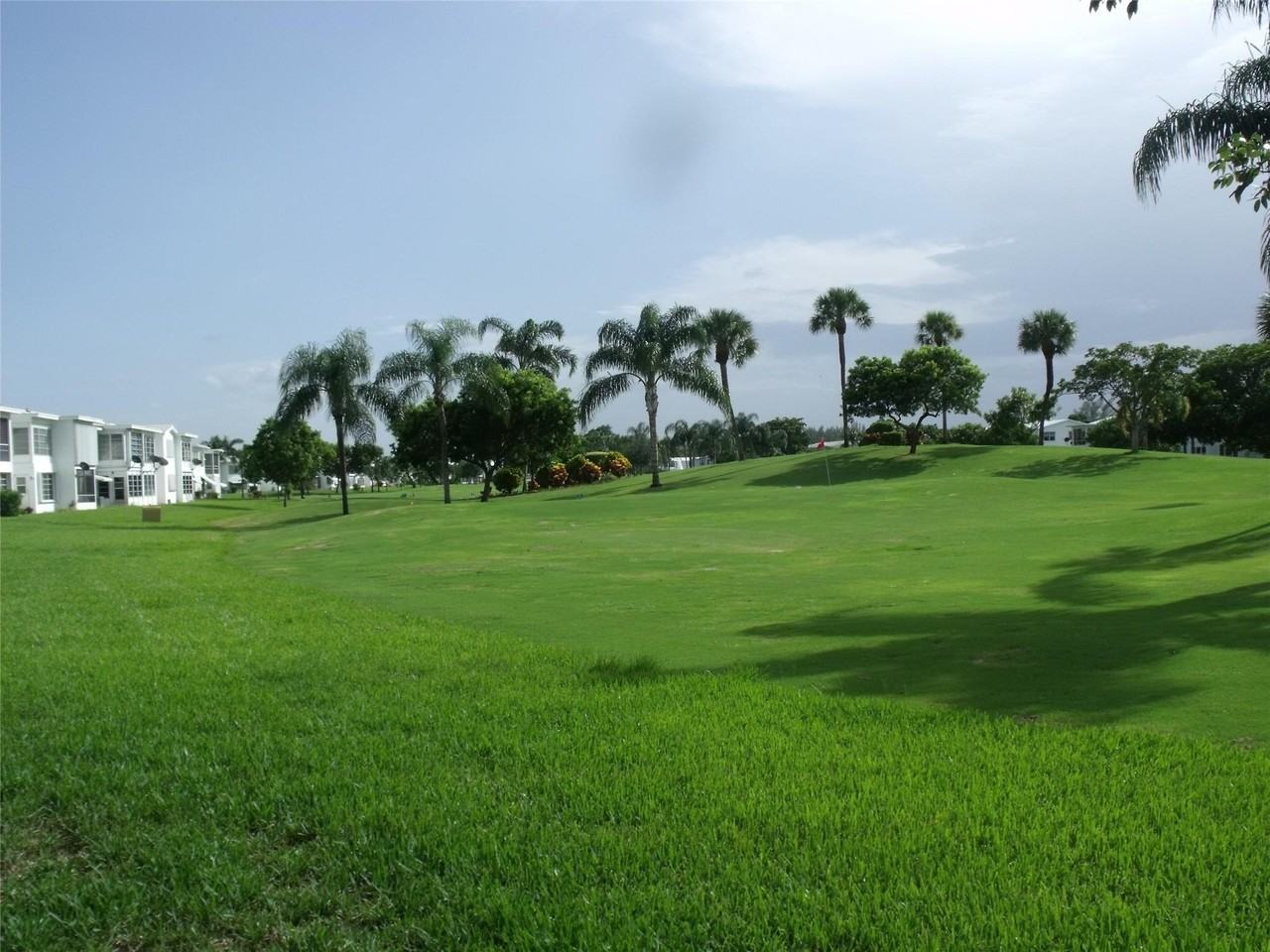 2851 E Golf Blvd Apt 208