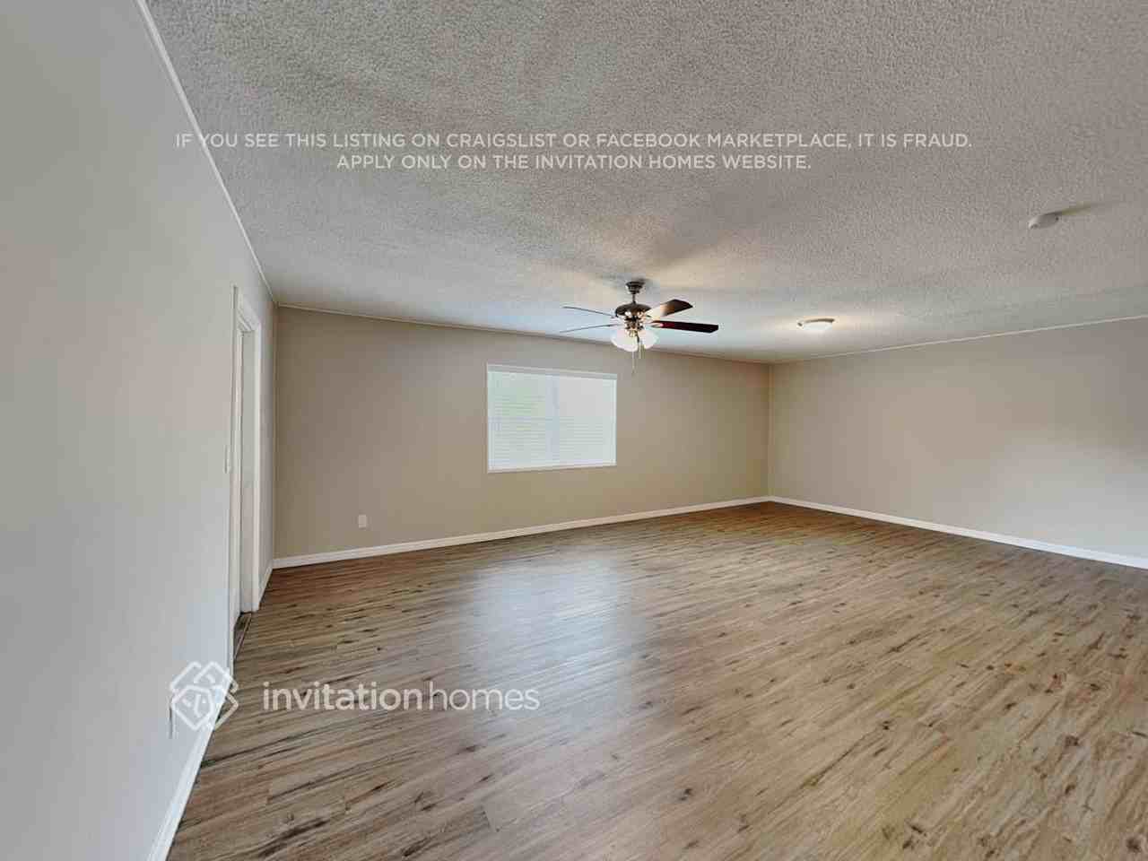 1720 Newton St - Photo 7 of 19