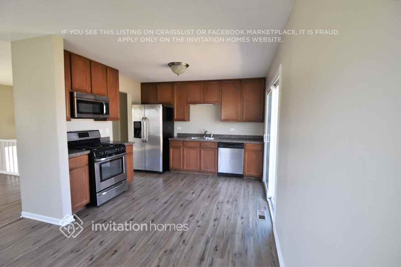 606 Cochise Cir - Photo 5 of 15