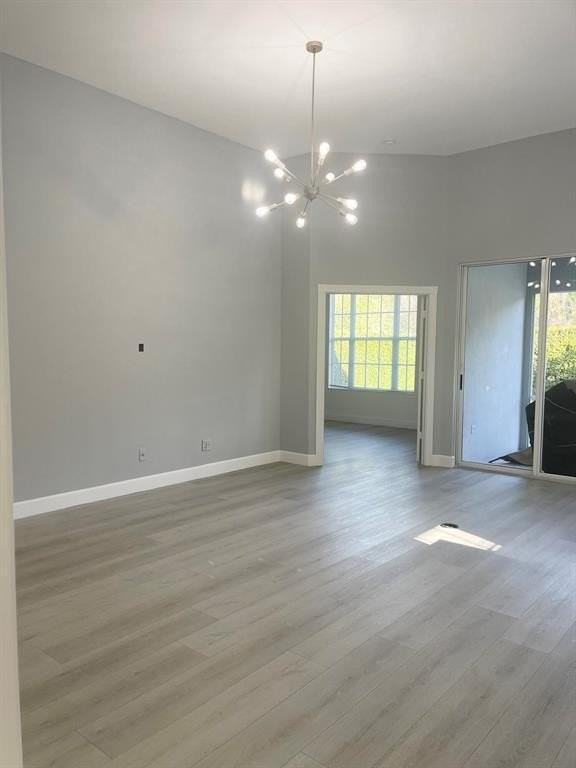 304 Nw Bentley Cir - Photo 5 of 9