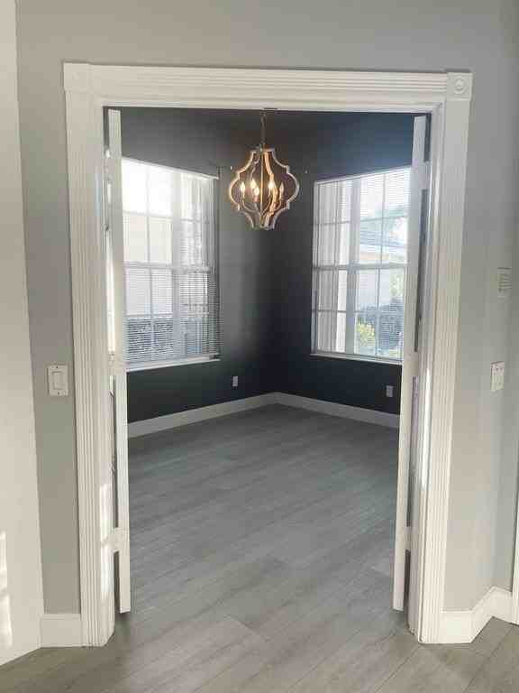 304 Nw Bentley Cir - Photo 6 of 9