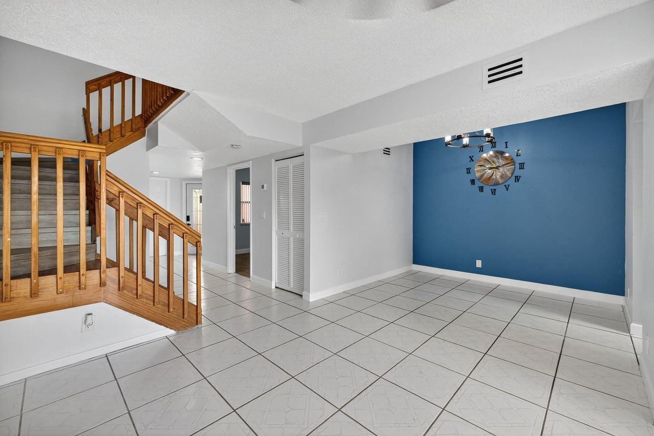 3239 Nw 44th St Apt 3 - Photo 7 of 42