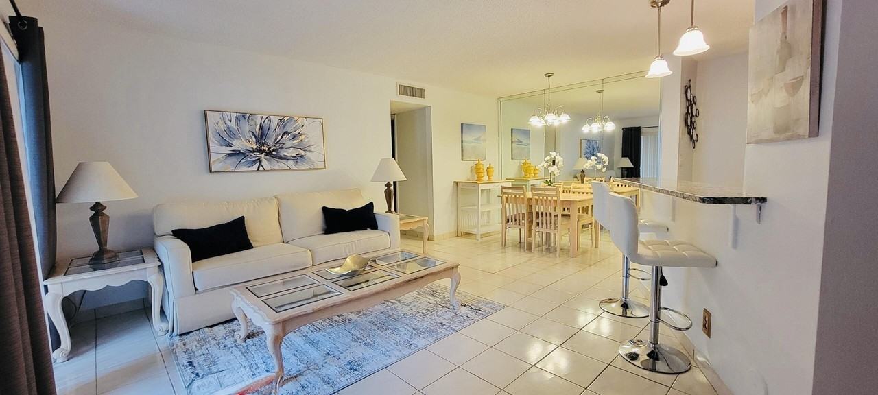 7527 S Oriole Blvd Apt 103