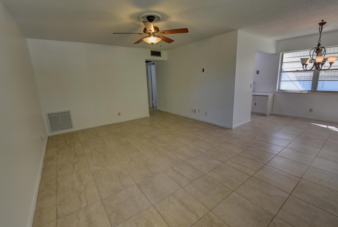 89 Canterbury D - Photo 6 of 34