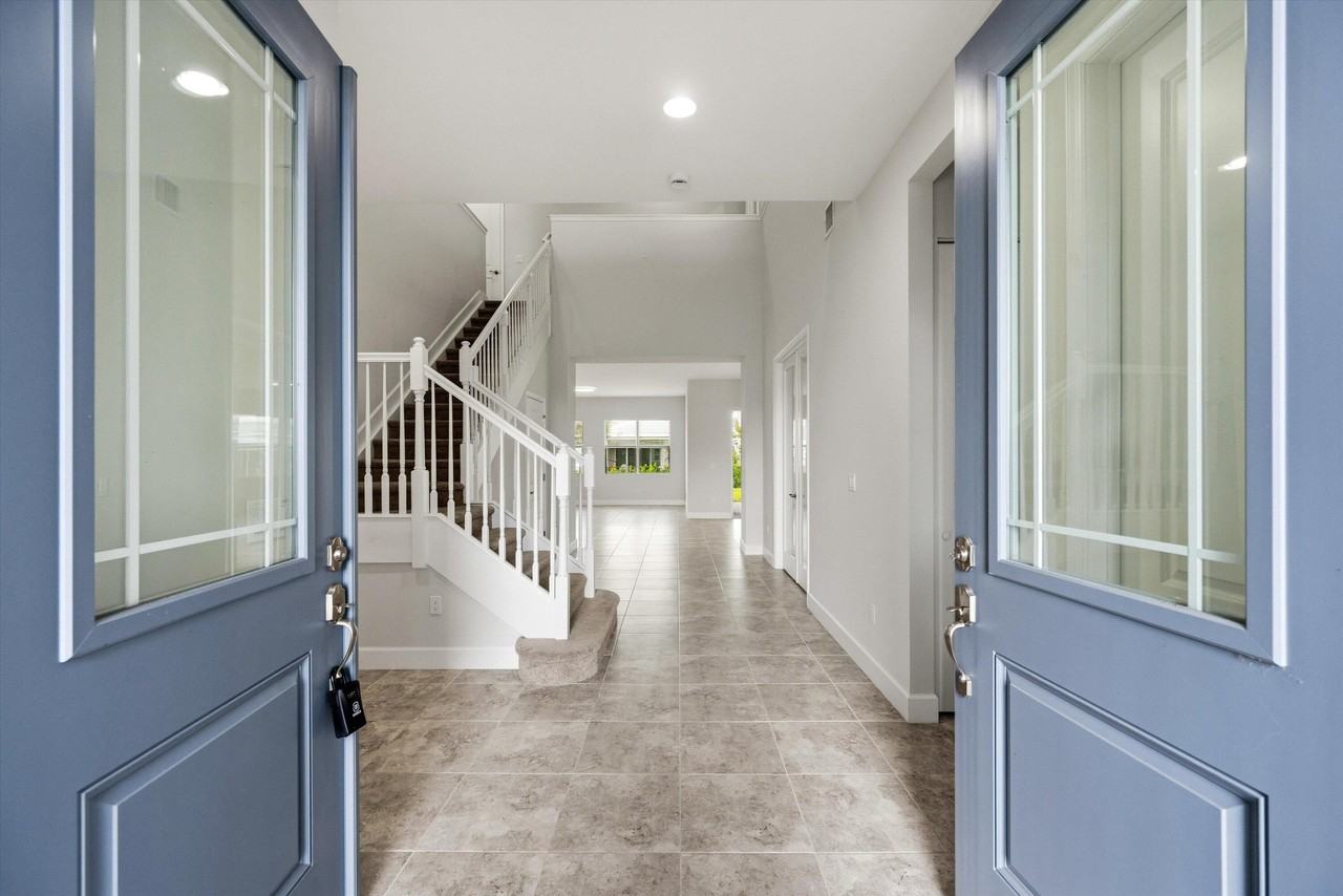 14971 Redcove Pl - Photo 3 of 50