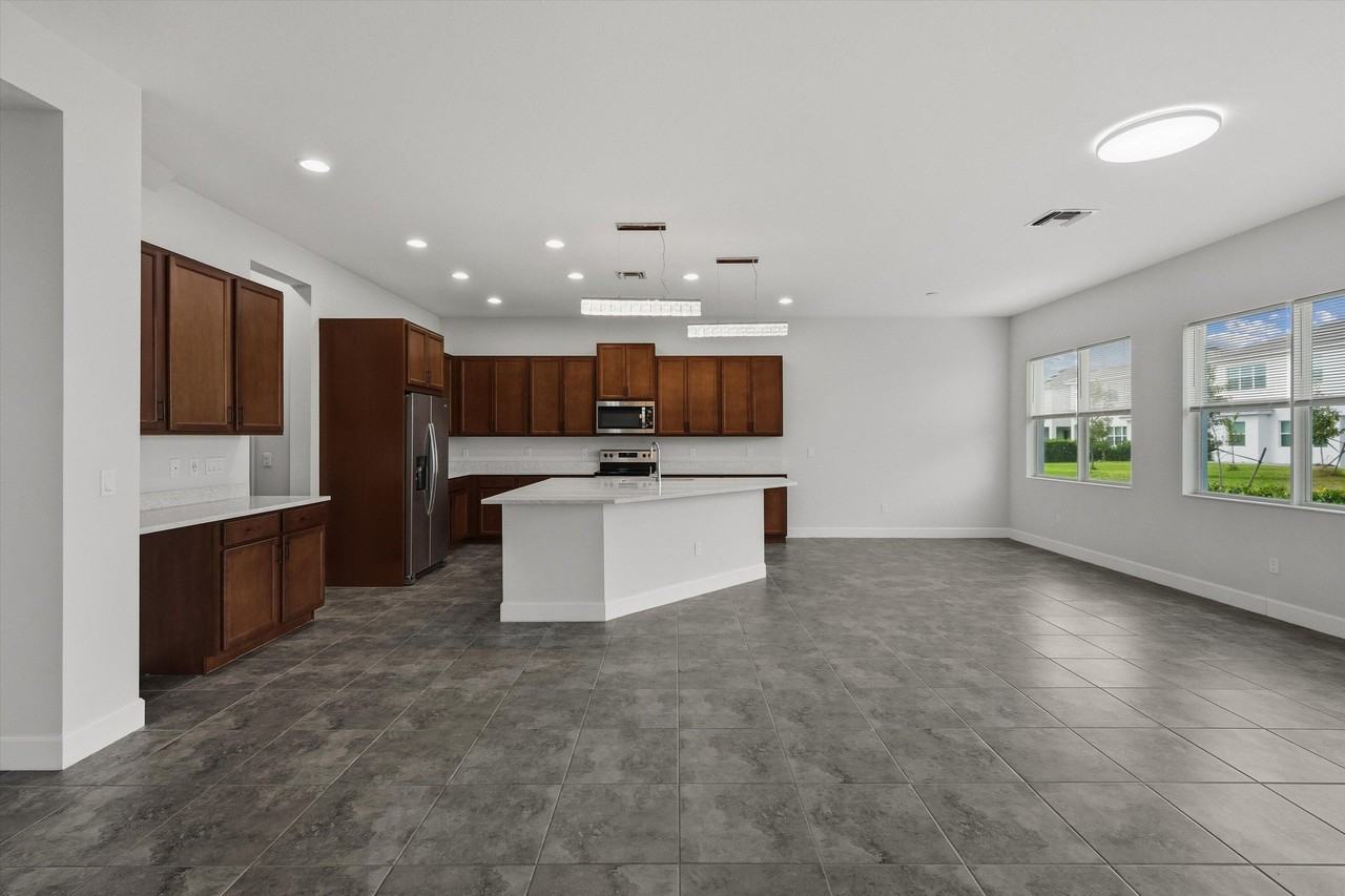 14971 Redcove Pl - Photo 7 of 50