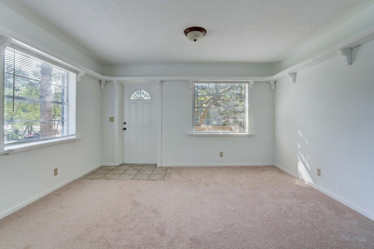 700 N Hepburn Ave - Photo 5 of 16