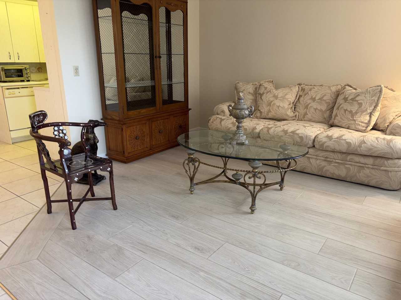 4049 Cornwall C Unit 4049 - Photo 3 of 17