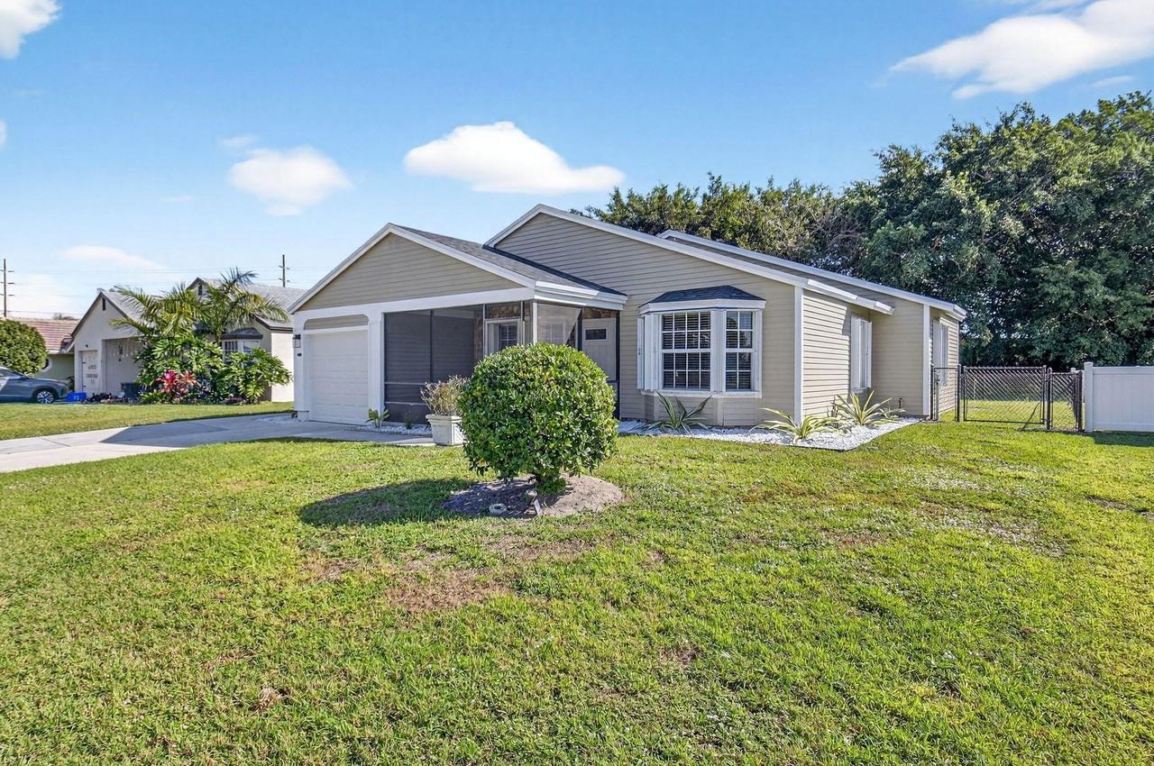 5047 Brian Blvd - Photo 2 of 50