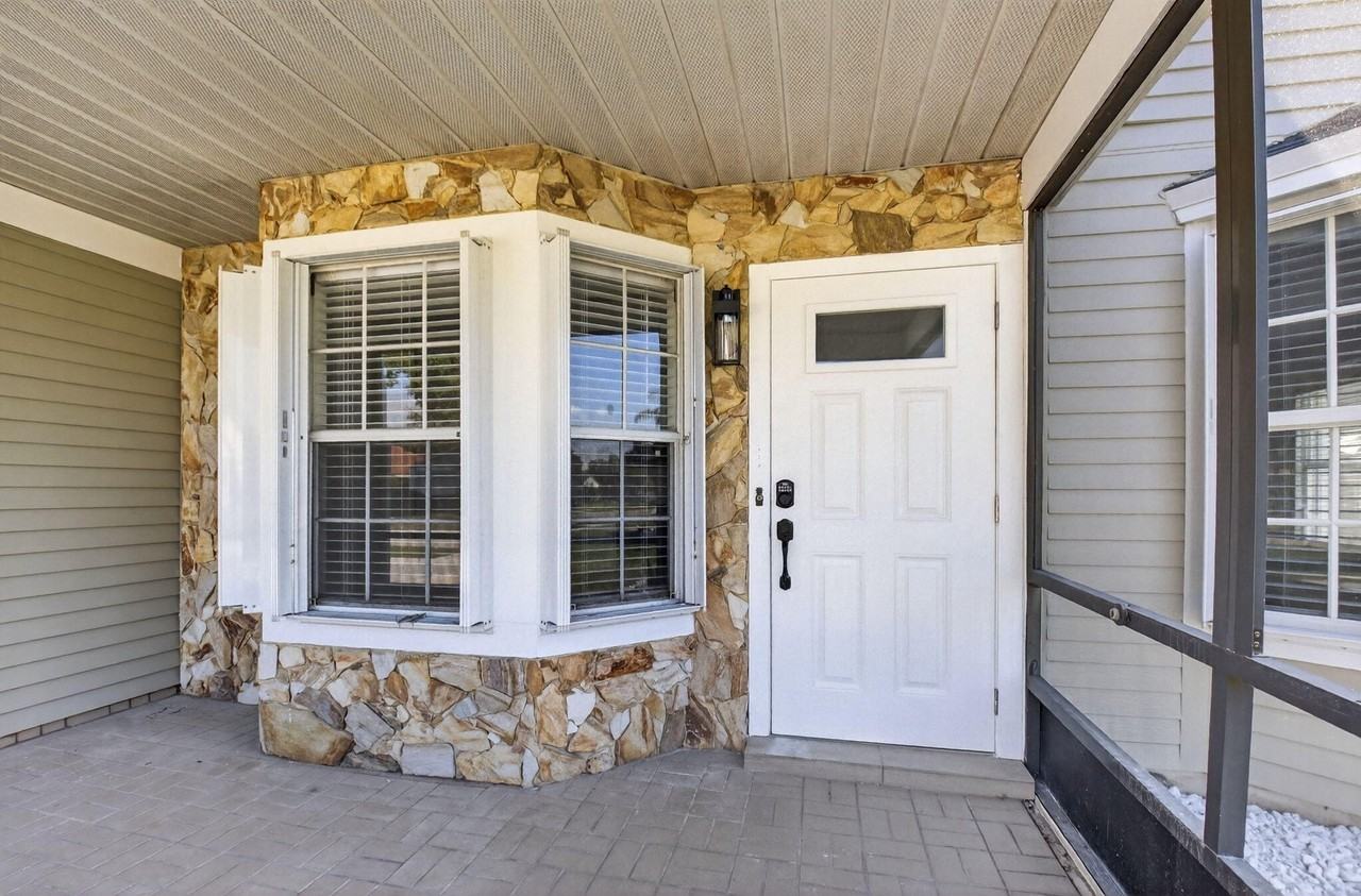 5047 Brian Blvd - Photo 4 of 50