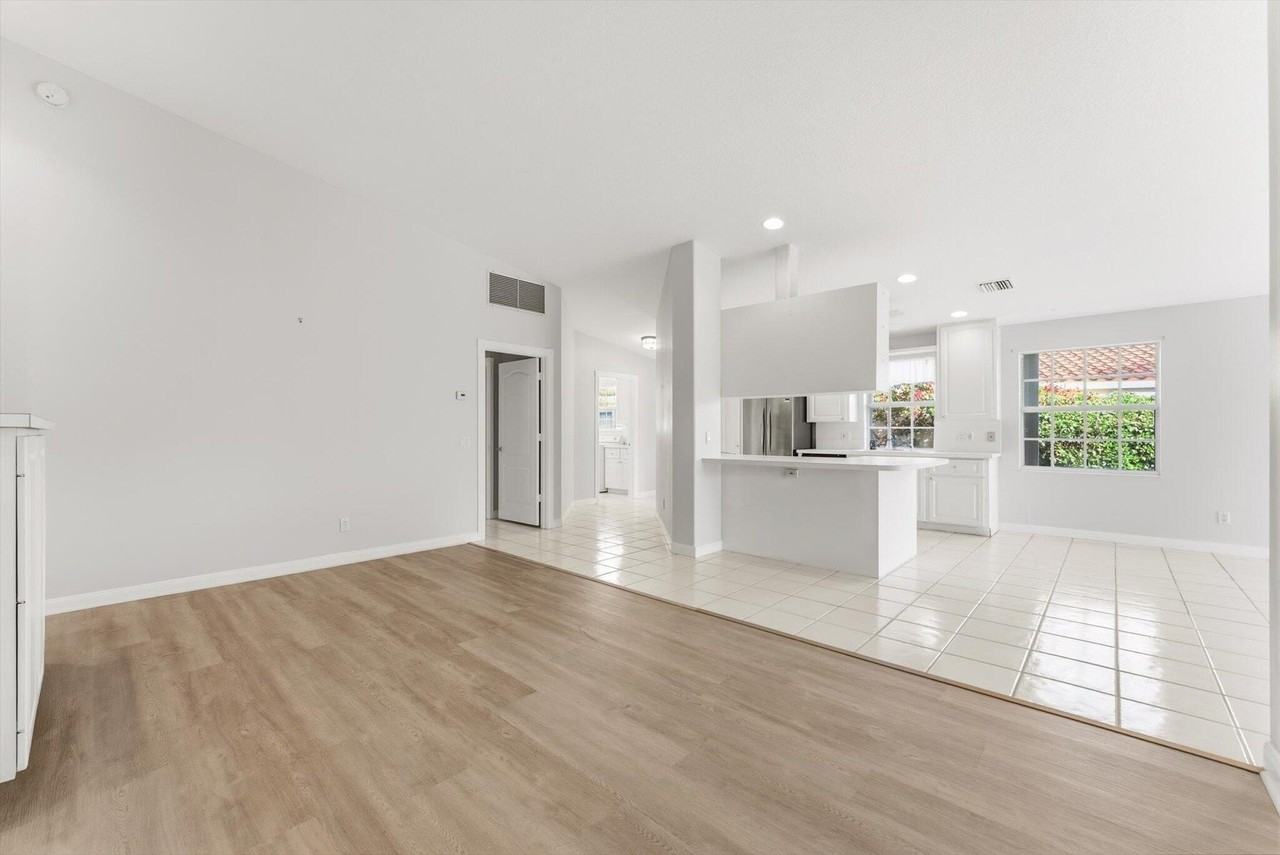 2162 Blue Springs Rd - Photo 7 of 41