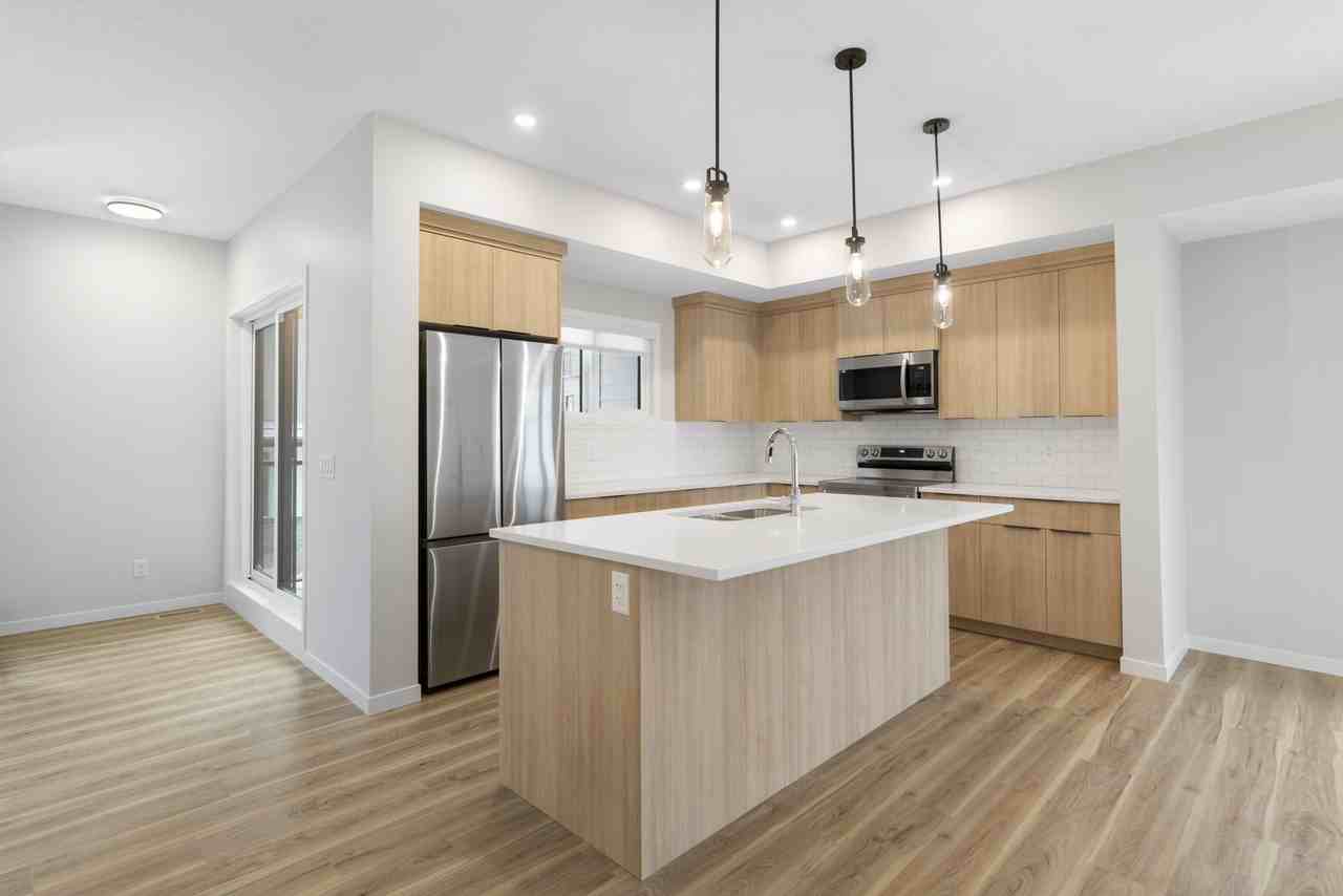 42 114-42 Cranbrook Common Se - Photo 4 of 41