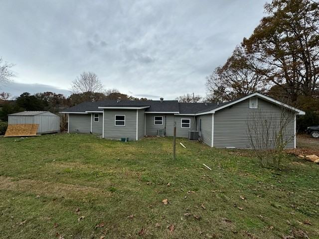 909 Foster Rd #B - Photo 2 of 11