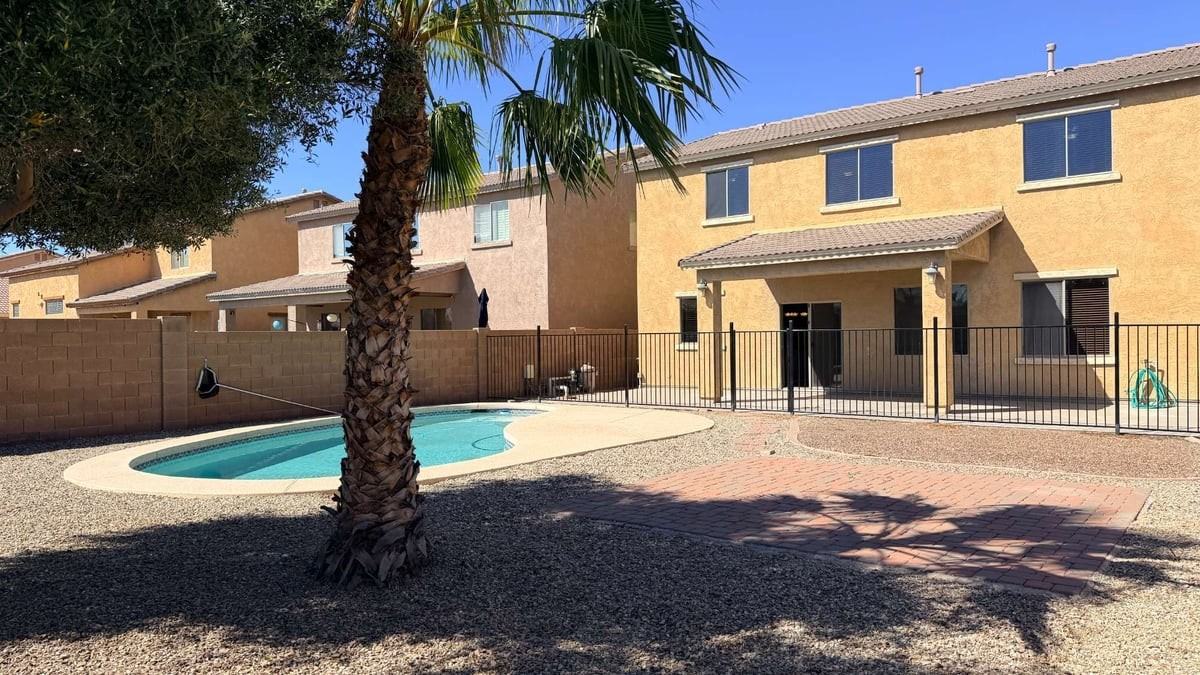 45321 W Miramar Rd - Photo 3 of 30