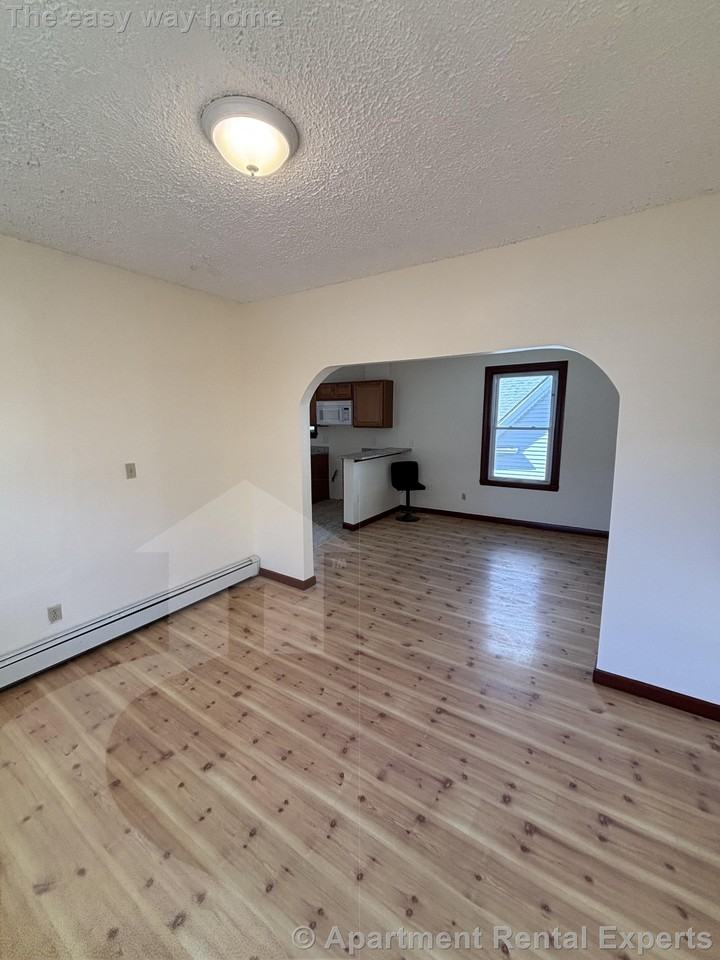 569 Main St #2 - Photo 2 of 14